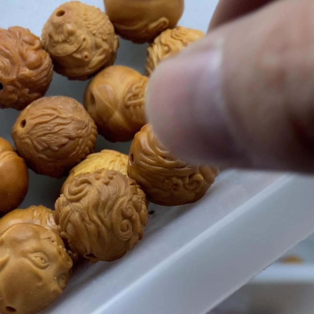 猴头核桃吊坠随机发保全品6.8