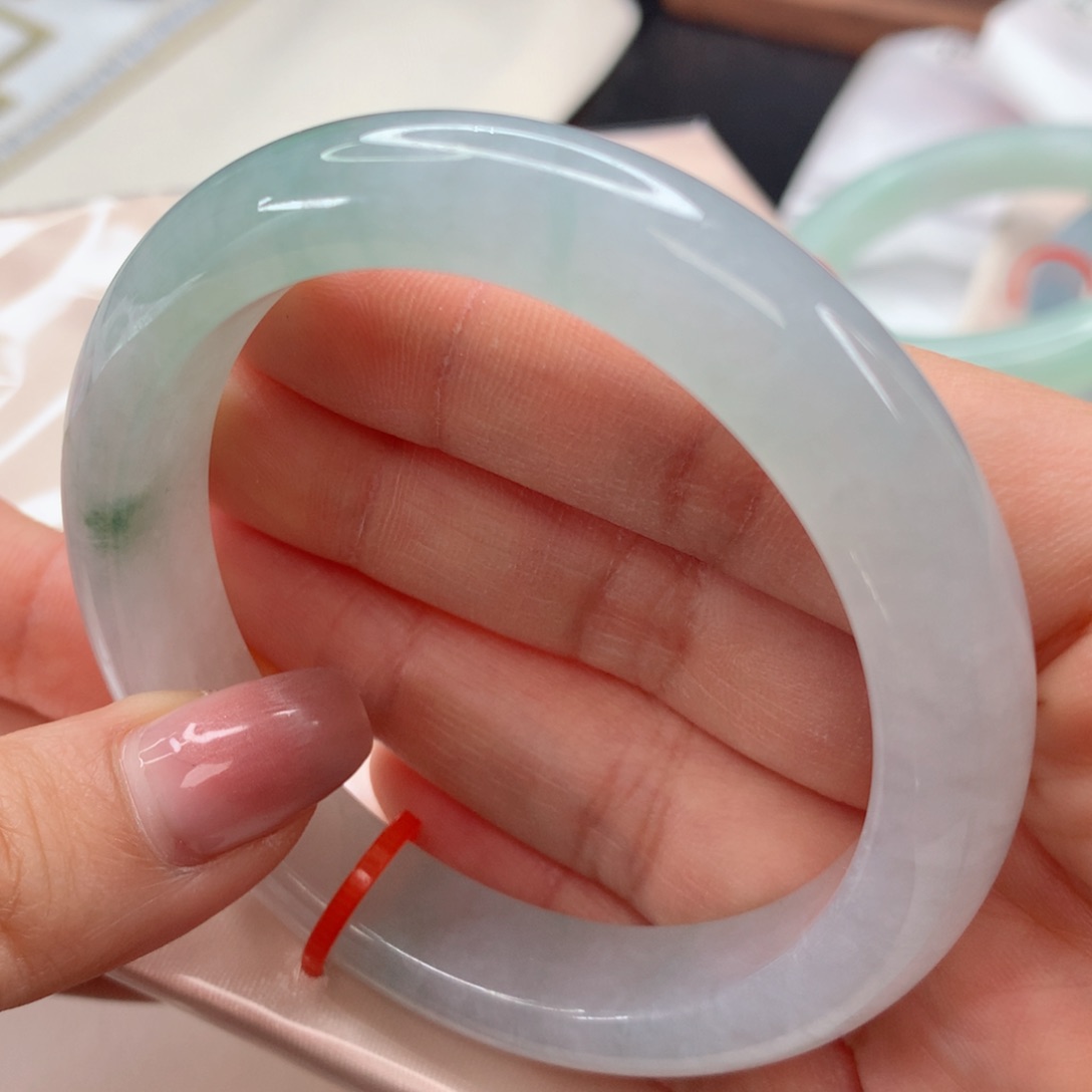 翡翠未镶嵌手镯54圈