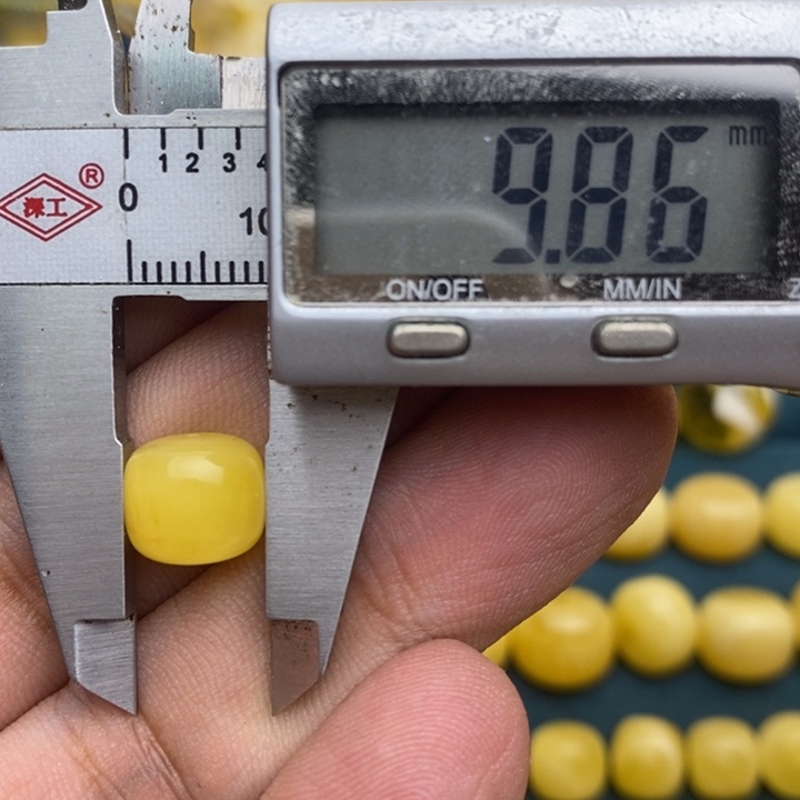 未镶嵌琥珀裸石43号9.8*8.8