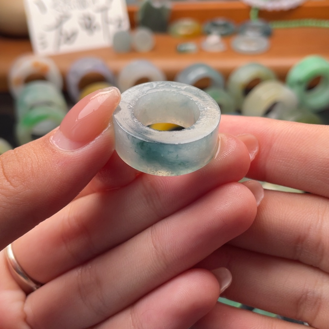 未镶嵌定制翡翠兰