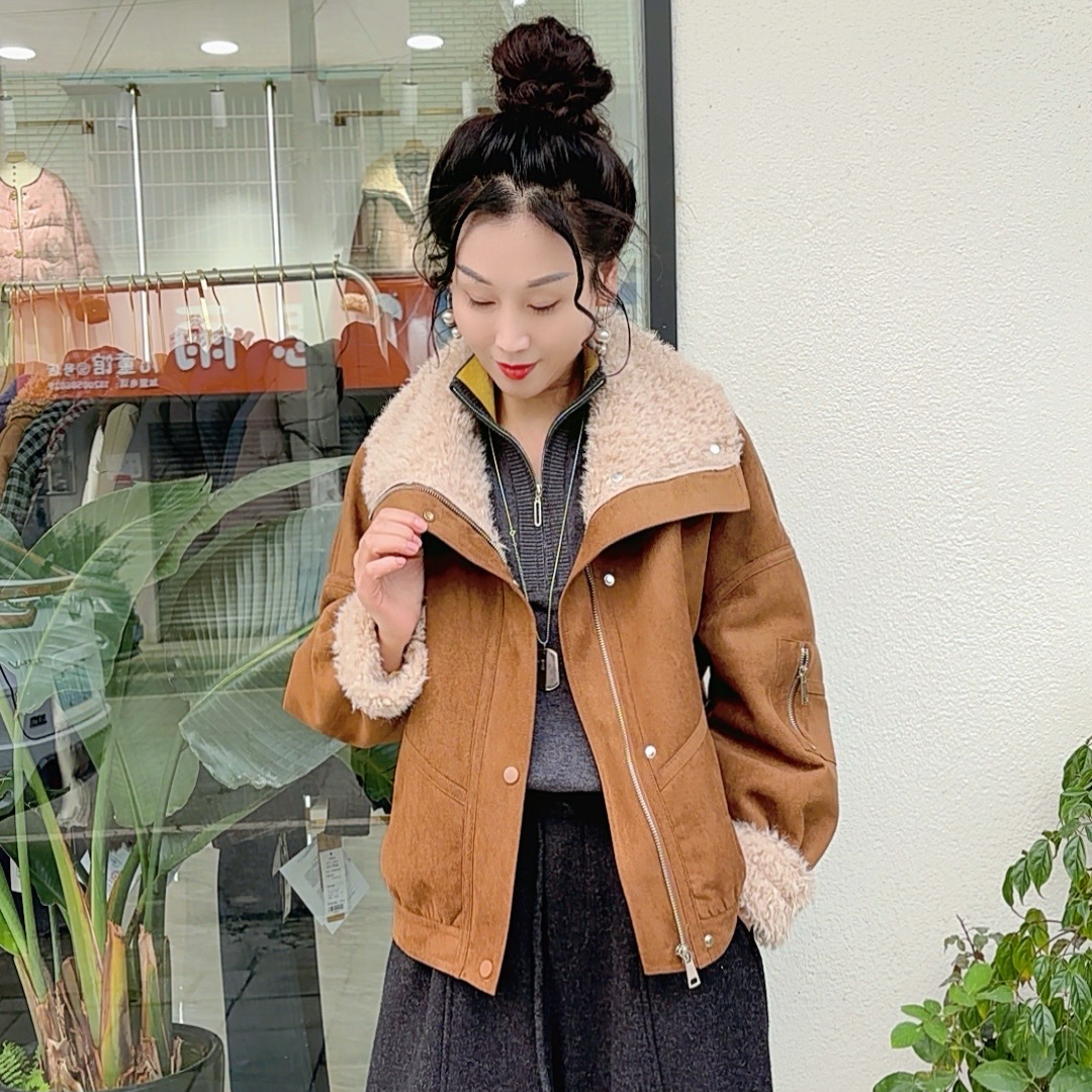 时尚休闲秋冬宽松加绒加厚外套 L6659