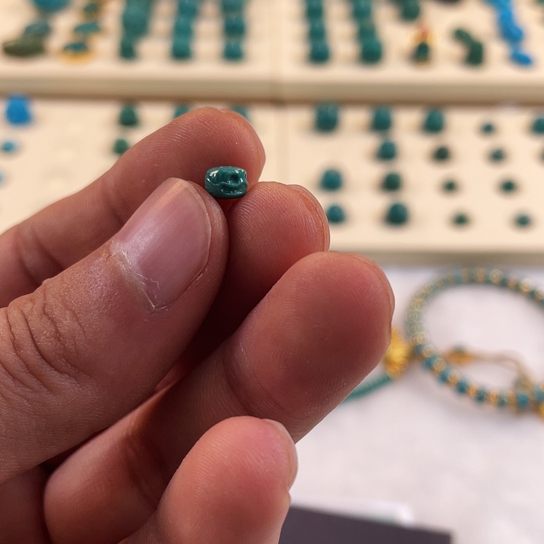 绿松石未镶嵌耳饰