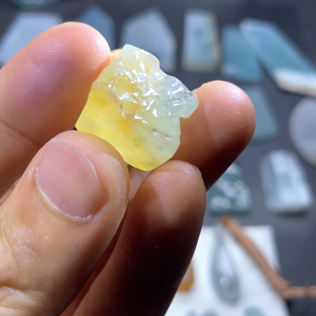 定制翡翠未镶嵌随行