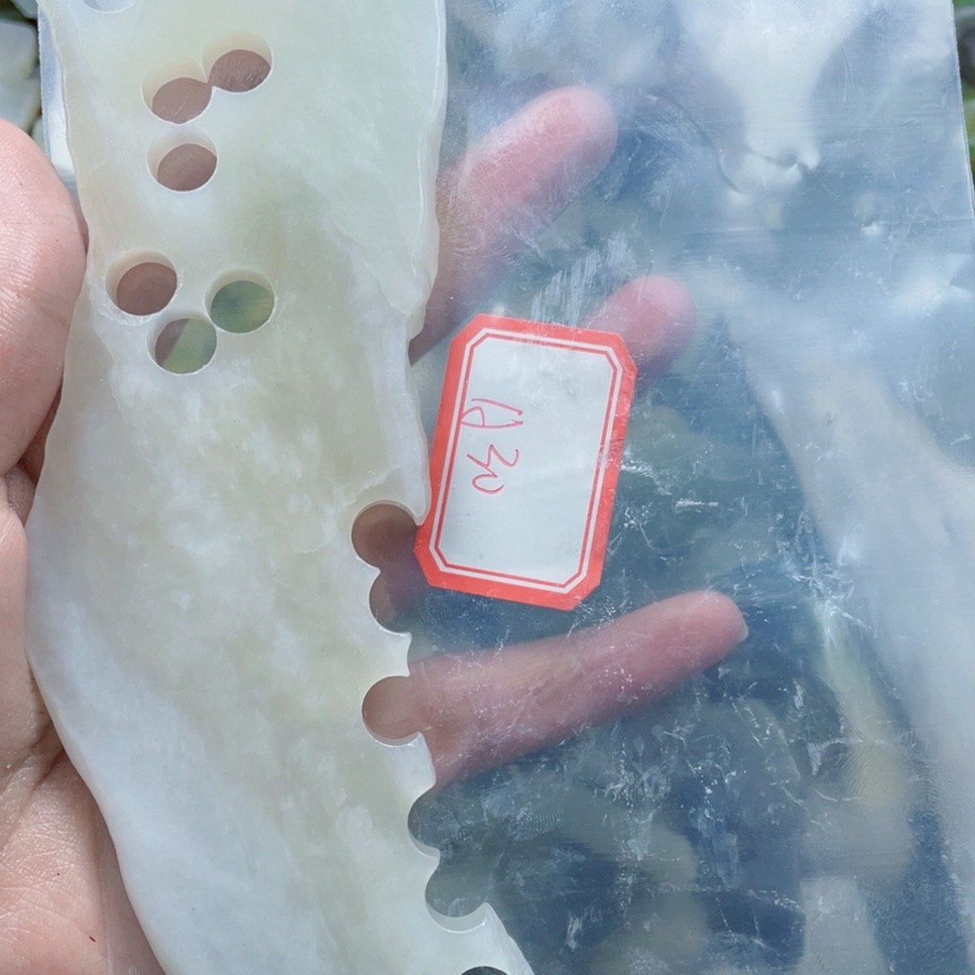 和田玉未镶嵌珠宝半成品