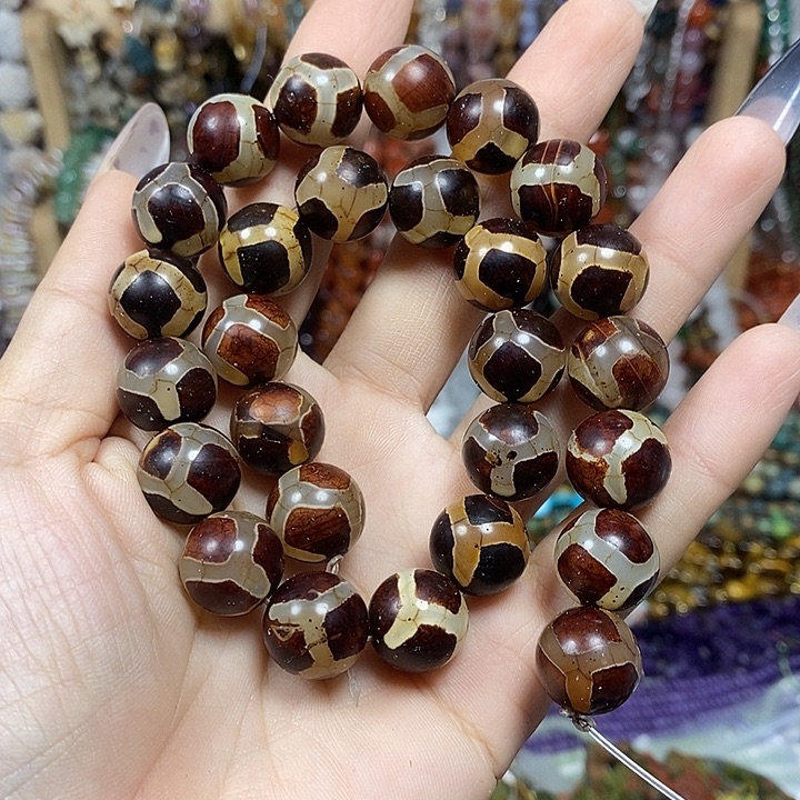 玛瑙/玉髓未镶嵌珠宝半成品复古老面玛瑙卡13.5mm