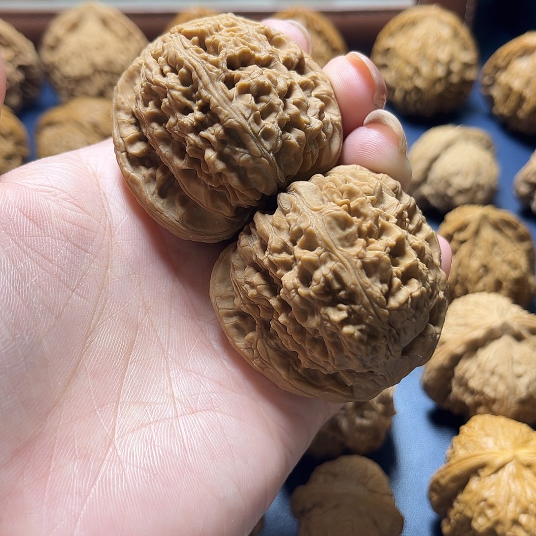 把件文玩核桃红南江47