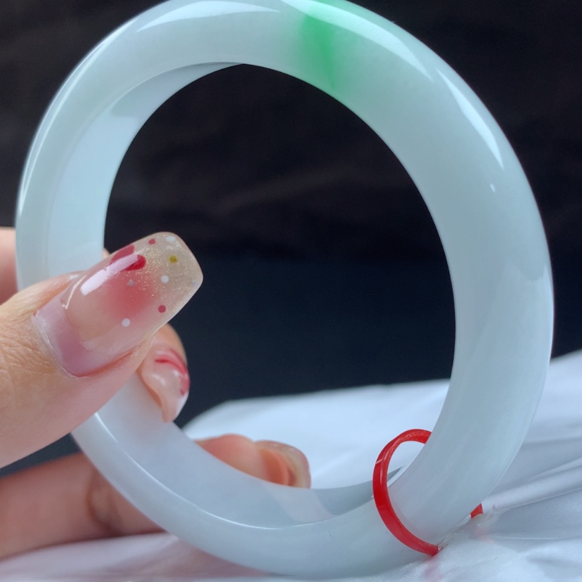 【闪购商品】翡翠手镯未镶嵌月*96693，