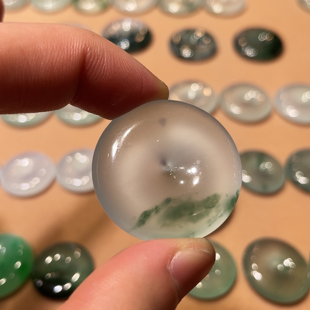 定制翡翠未镶嵌挂件