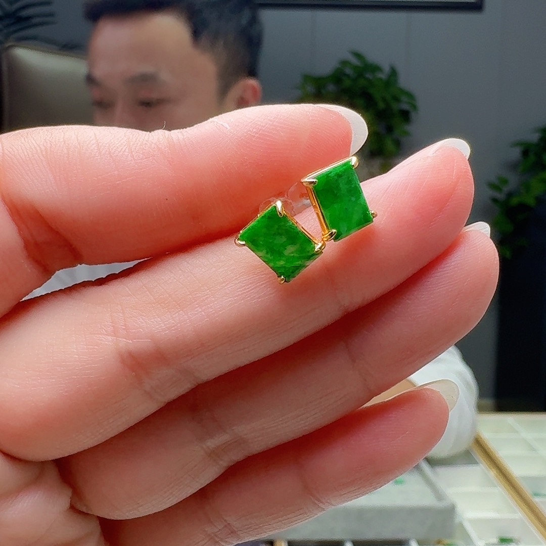 翡翠银S925镶嵌耳饰天然