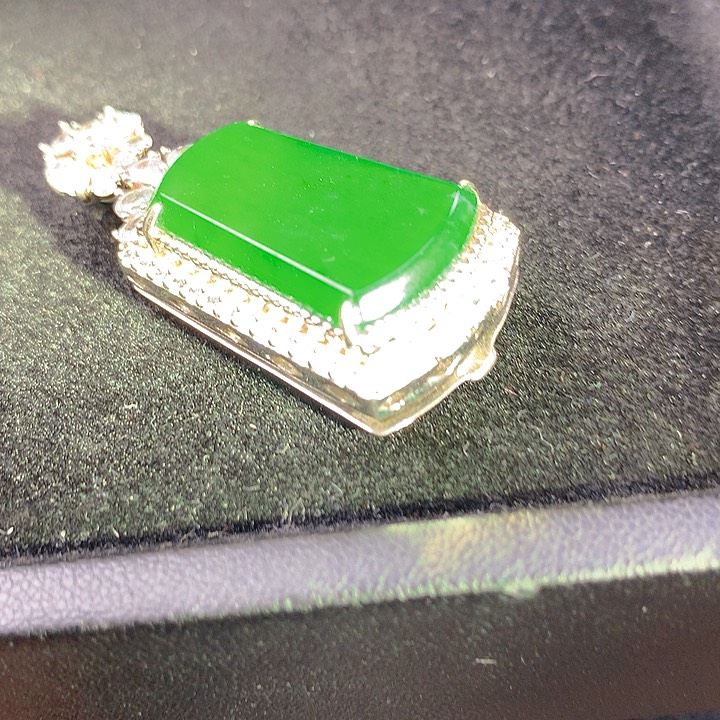 【闪购商品】翡翠银S925镶嵌颈饰翡翠