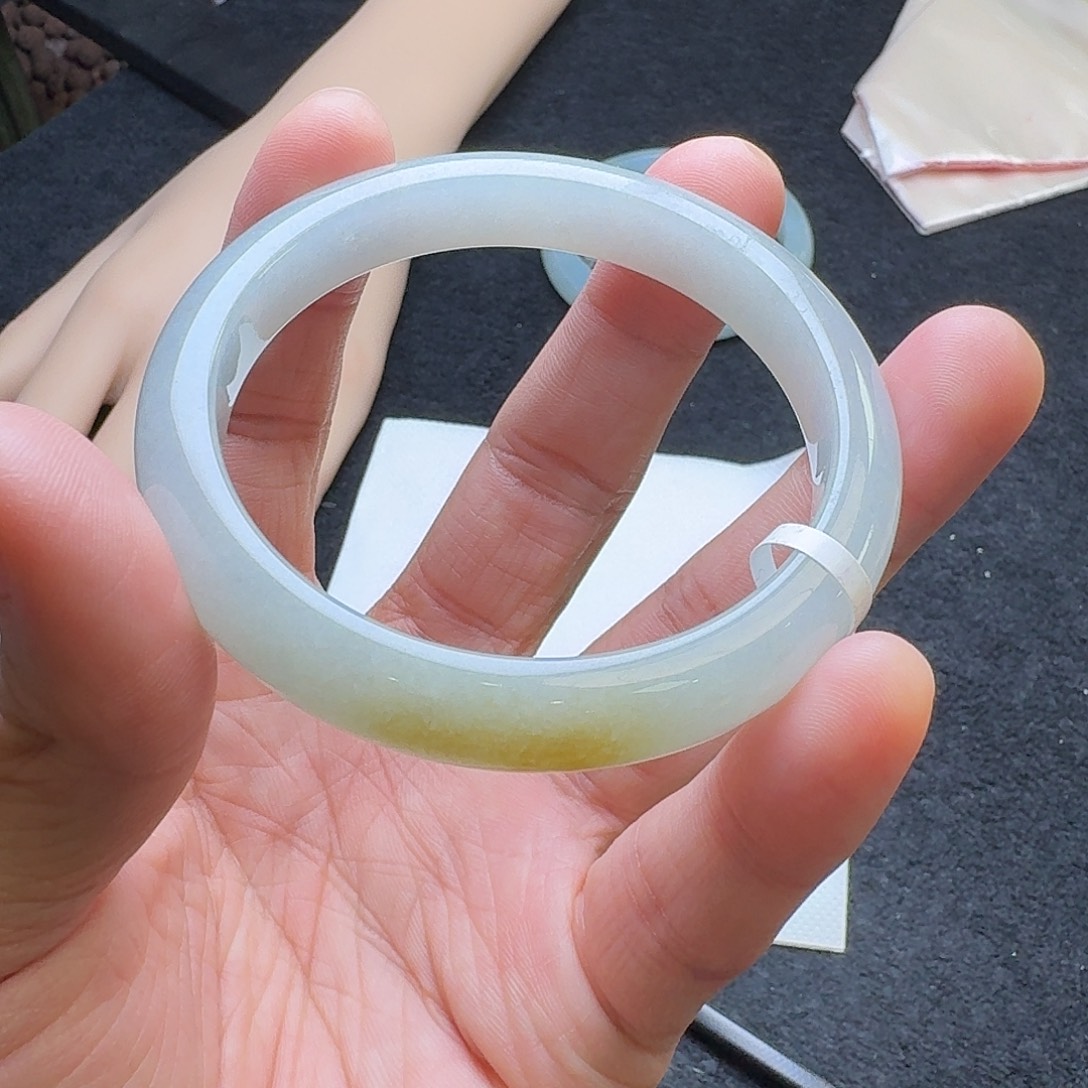 翡翠未镶嵌手镯59正圈，10