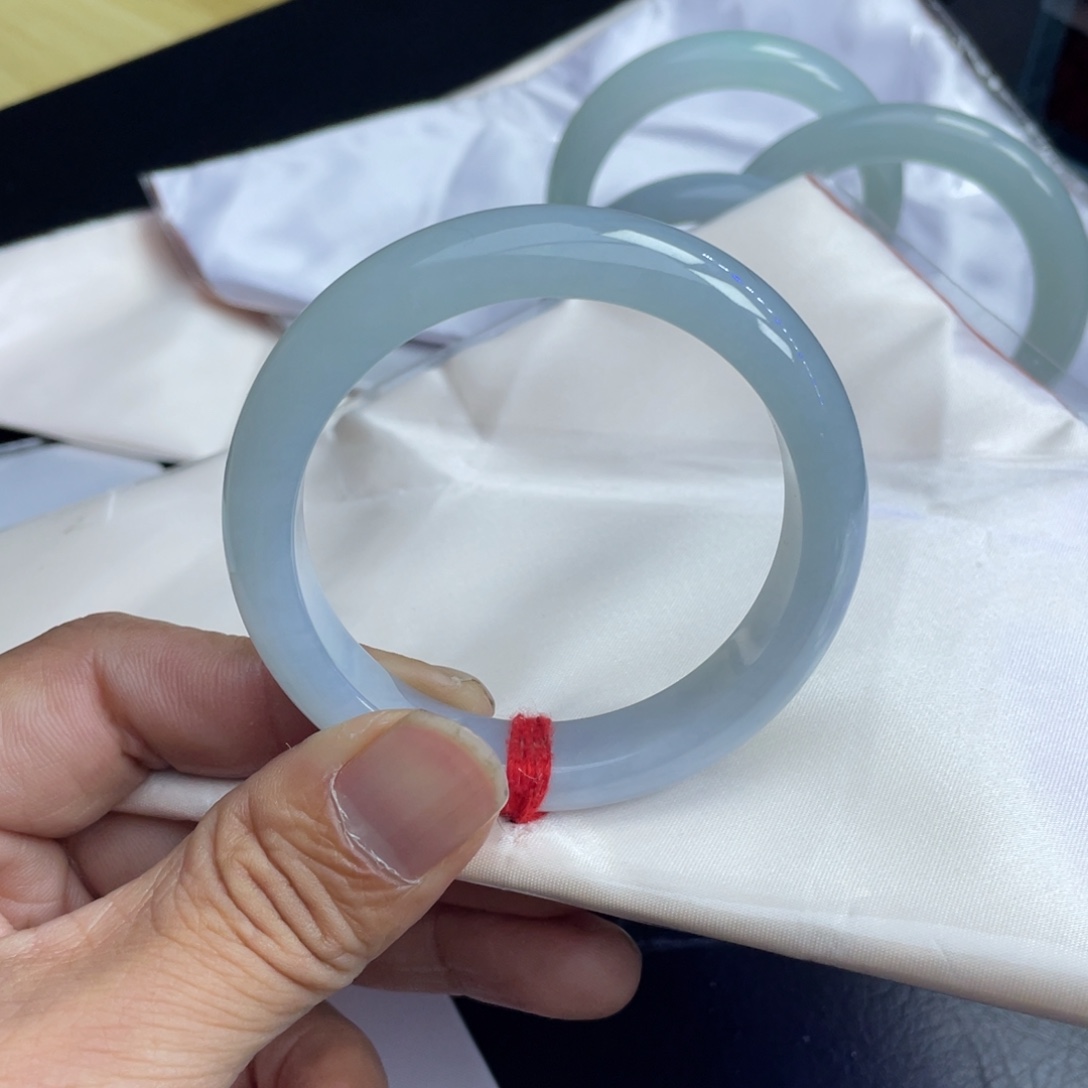 翡翠未镶嵌手镯55.1糯化起胶种老肉细