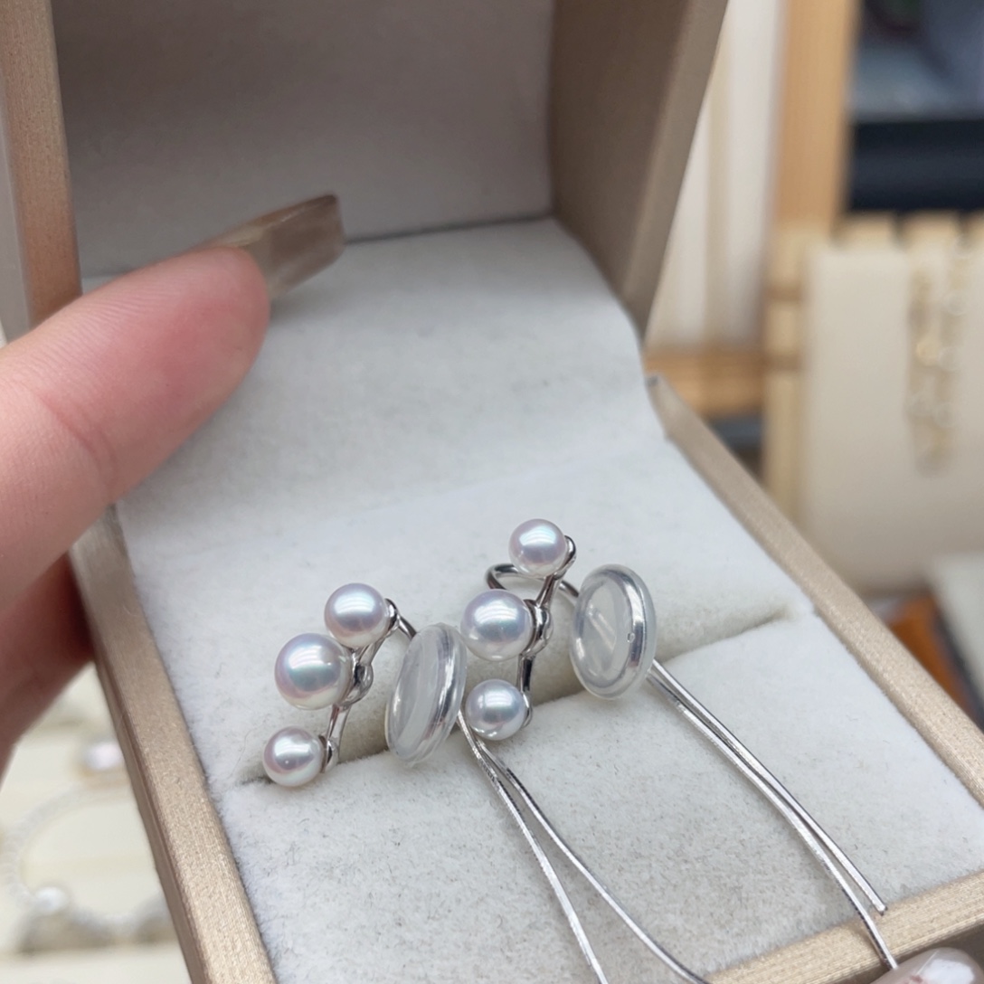 银S925镶嵌淡水珍珠耳饰L17