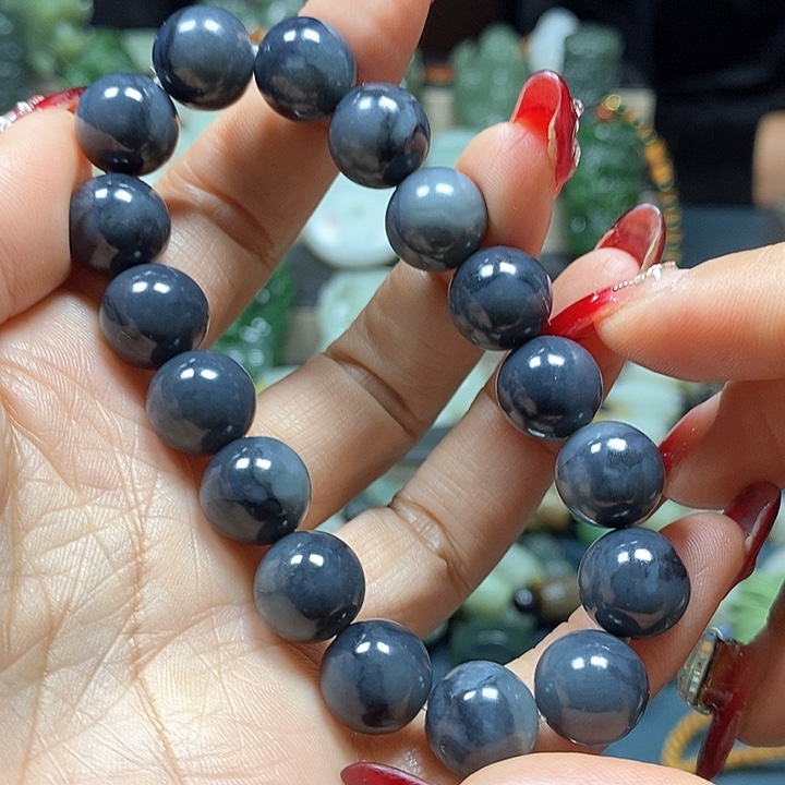 和田玉手串未镶嵌