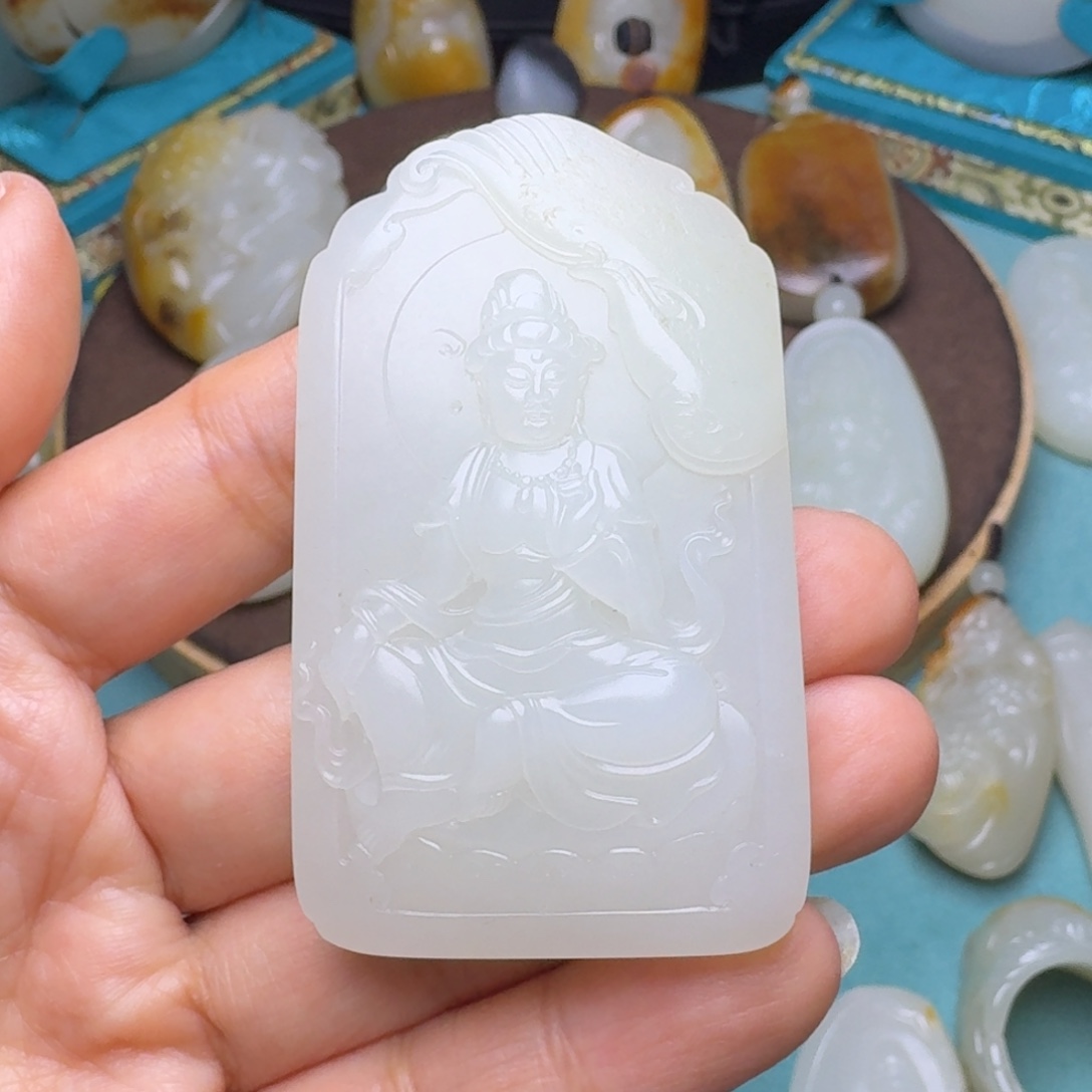 和田玉未镶嵌颈饰