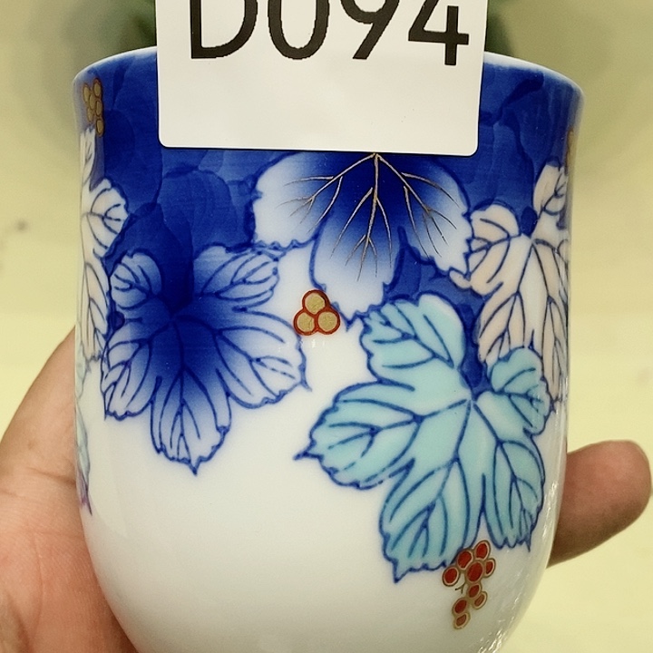 茶具瓷器杂项如图所示