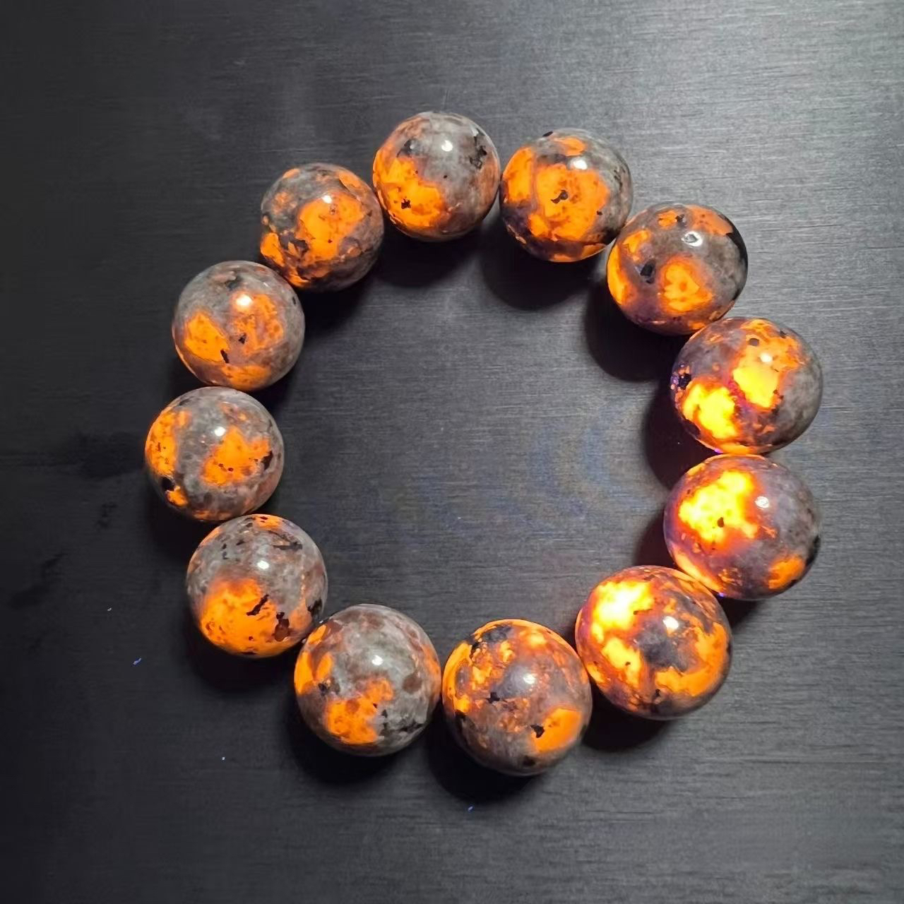 [闪购商品]天然火焰石手链手串1.5X12(配盒)