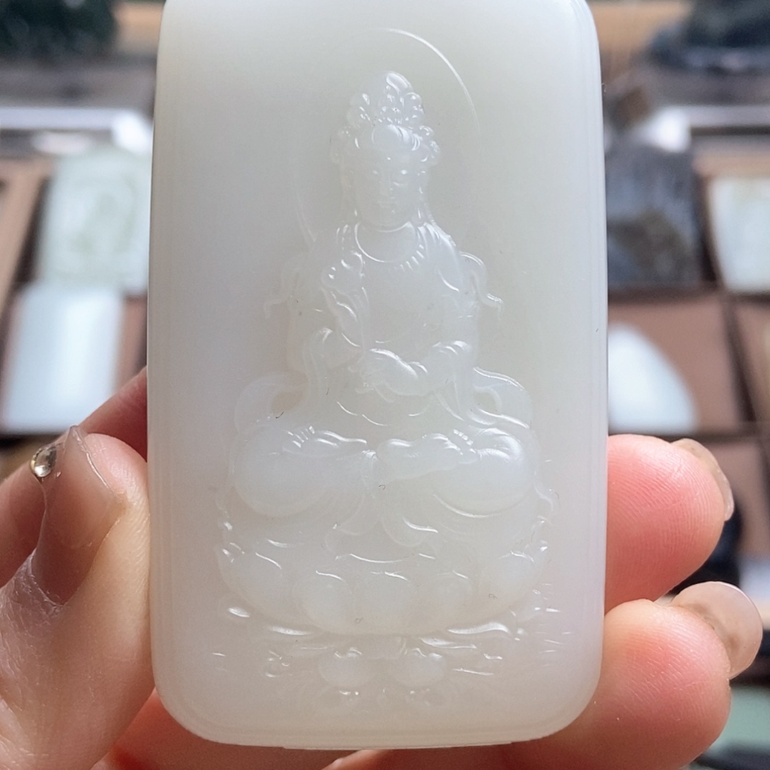 和田玉（糖玉）颈饰未镶嵌