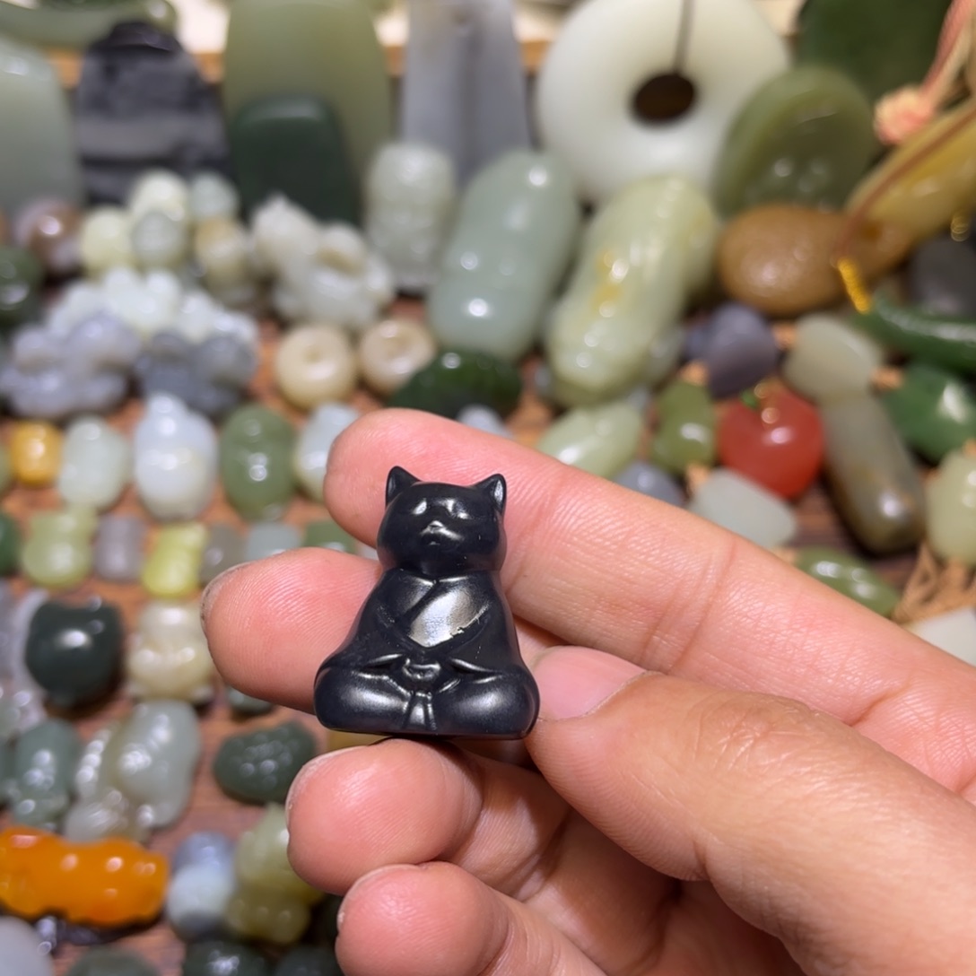 和田玉未镶嵌珠宝半成品