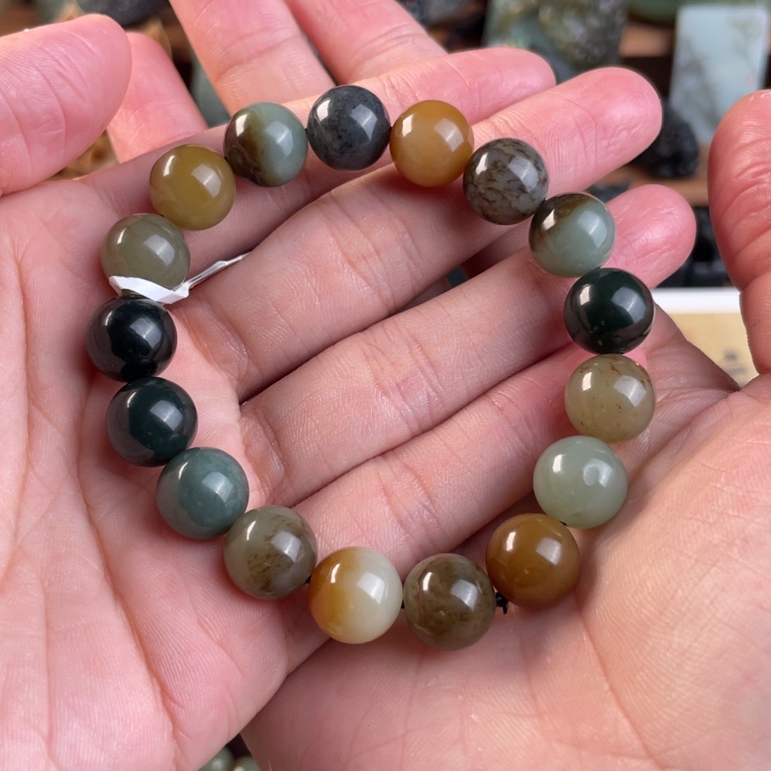 未镶嵌和田玉手链