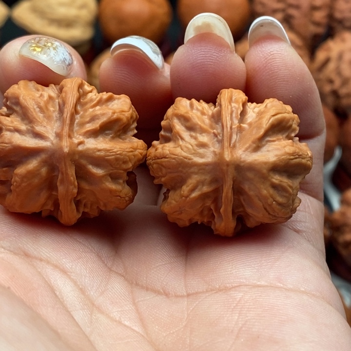 核桃精品文玩核桃手捻玄珠八棱