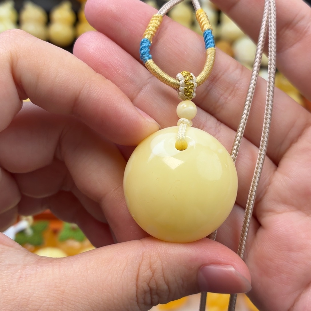 蜜蜡未镶嵌毛衣链蜜蜡