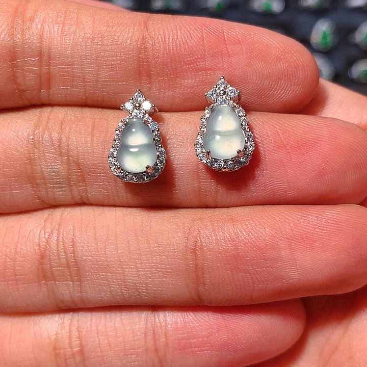 翡翠未镶嵌耳钉耳钉