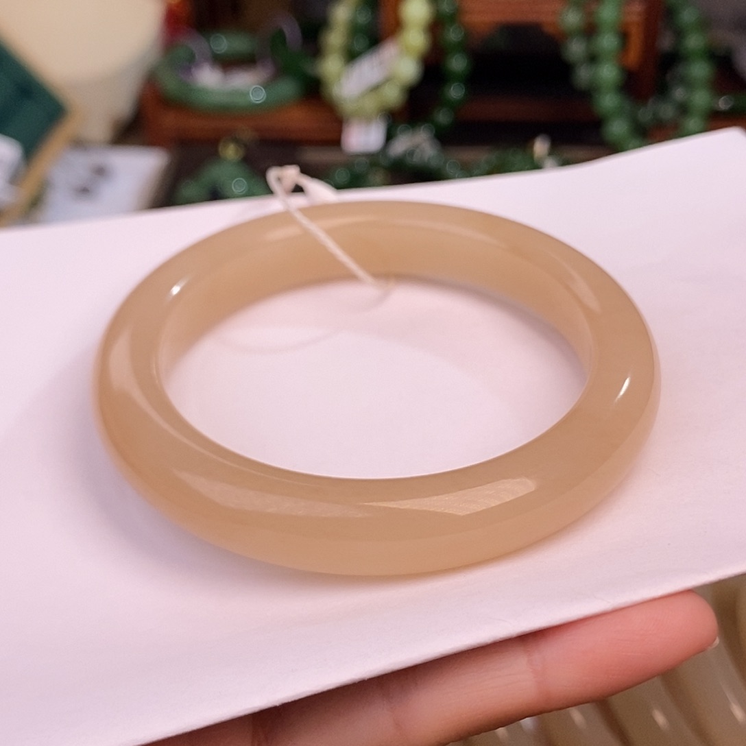 和田玉58.6熟藕粉老矿料脂膏级浓色收藏未镶嵌