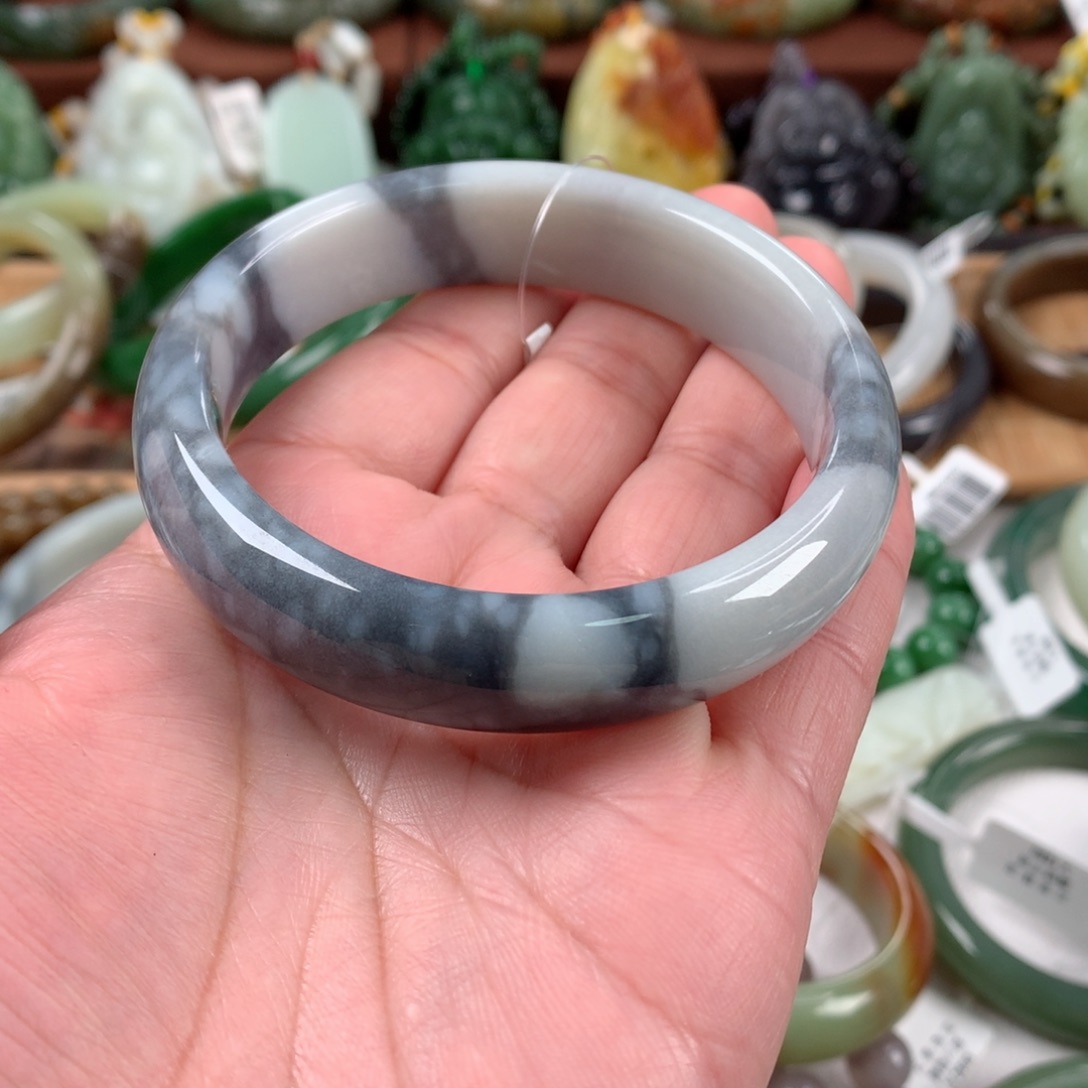 和田玉手镯未镶嵌59.8口径