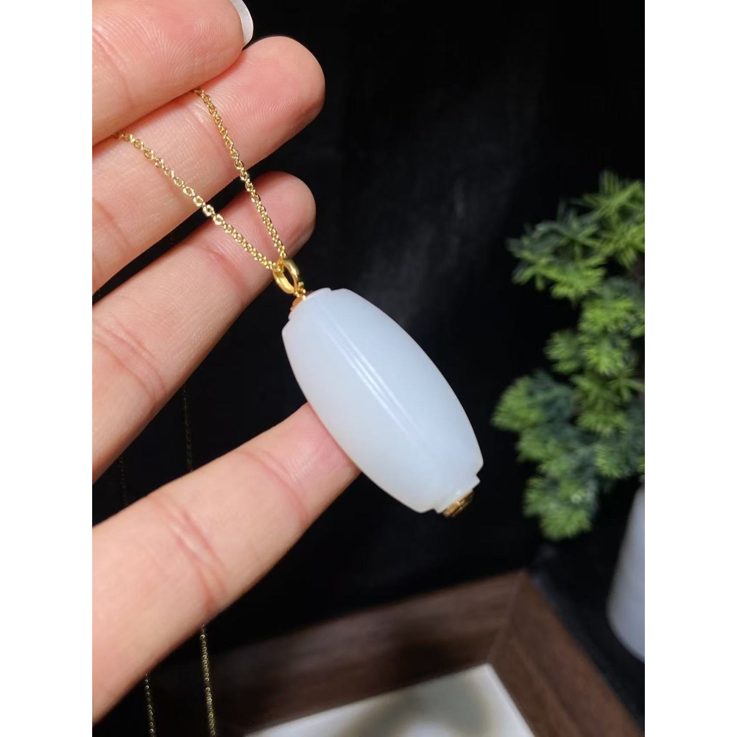 和田玉｜18K金镶羊脂白玉勒子整体尺寸40.3*14.8*12.5mm1500玉质细