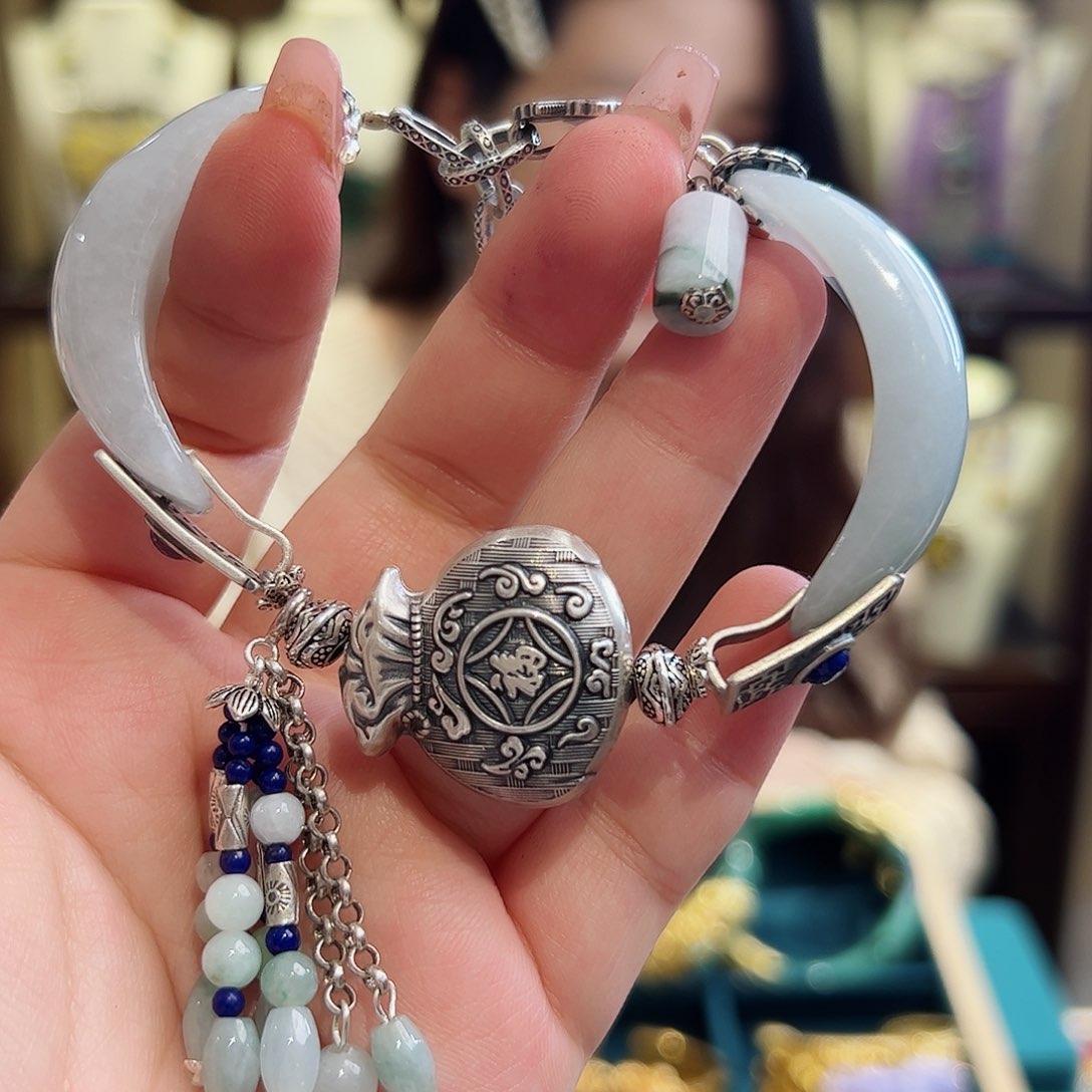 翡翠手链未镶嵌古风