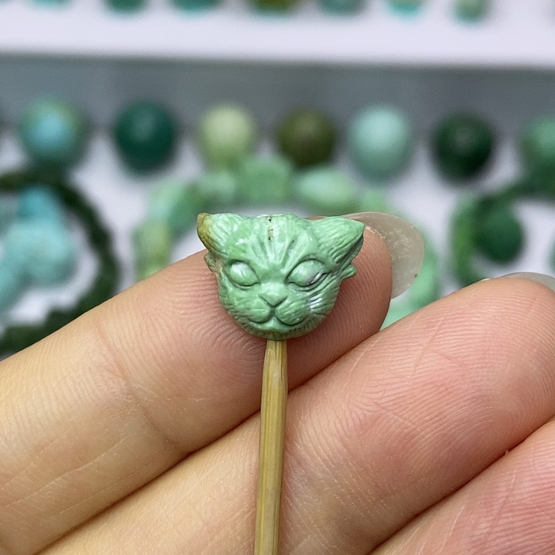 绿松石配饰未镶嵌