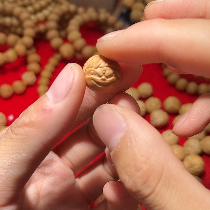 猴头核桃吊坠漫*者哪吒单科雕刻