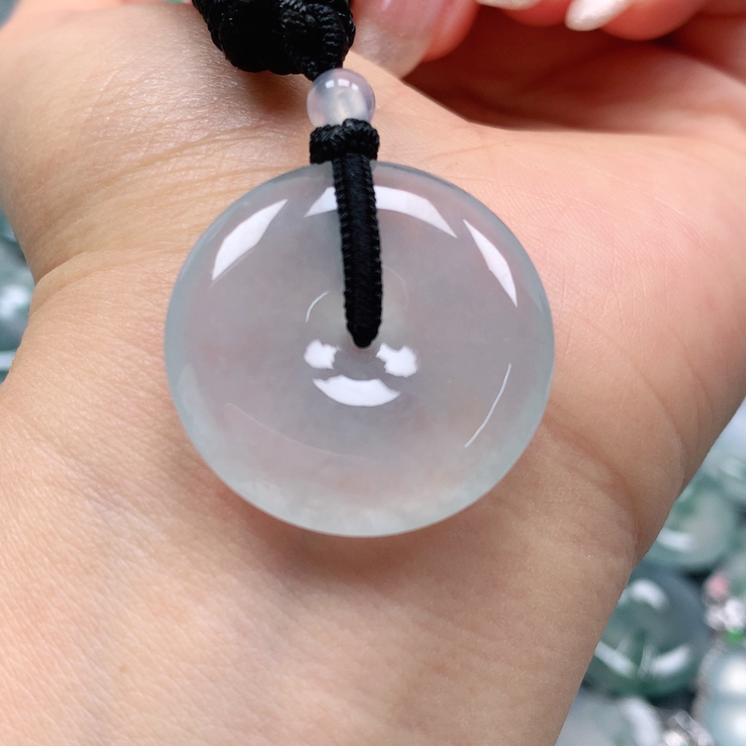 翡翠颈饰未镶嵌天然翡翠