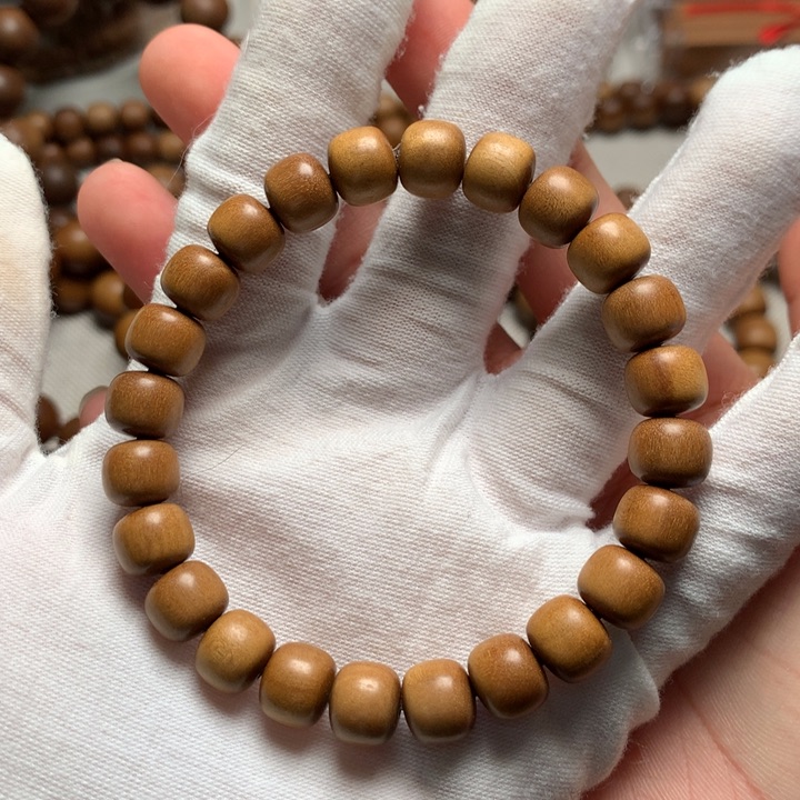 檀香木手串/手链9*8顺纹