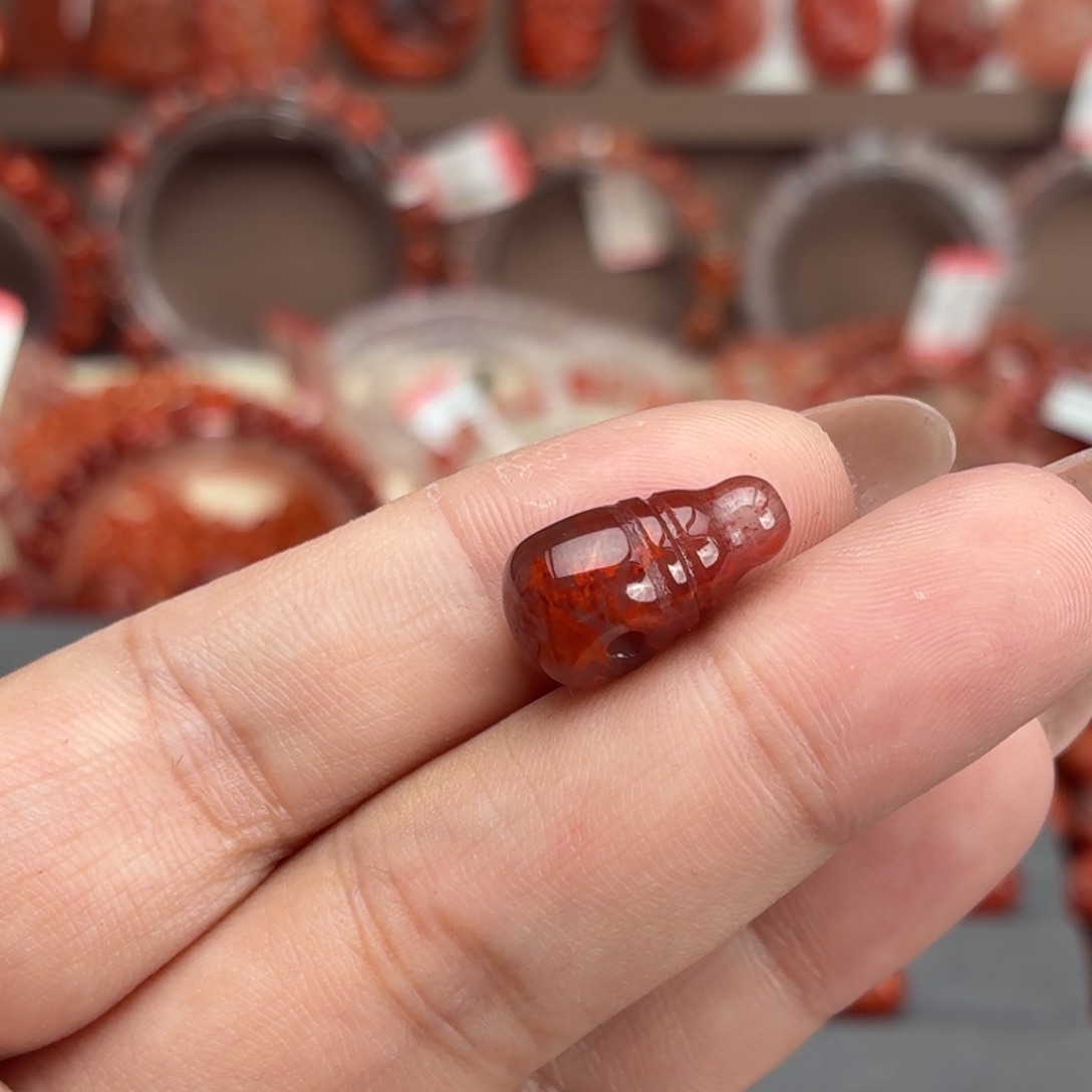 尘***花南红玛瑙未镶嵌颈饰三通对孔卡8咪➕