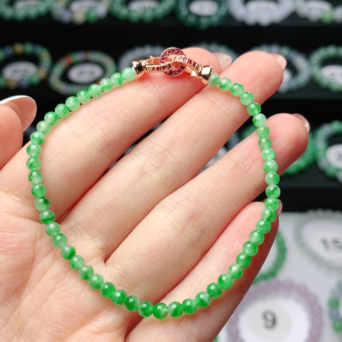 翡翠手链未镶嵌翡翠