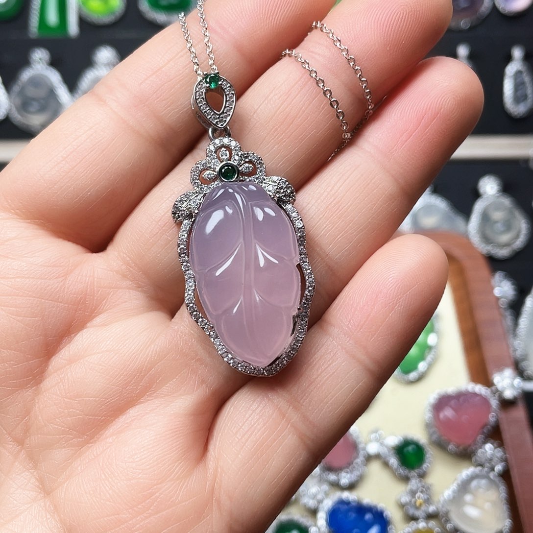 玛瑙/玉髓颈饰合金