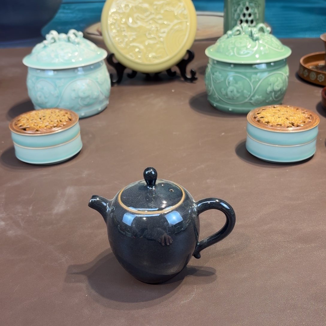 杯龙泉青瓷茶具微瑕