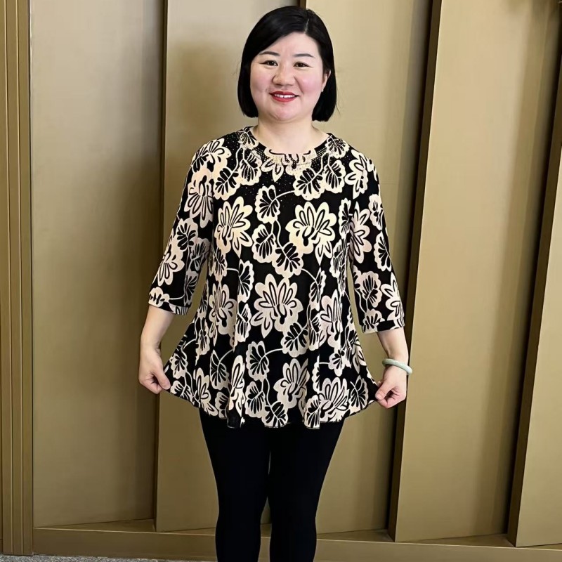 2025春夏新款圆领宽松显瘦烫钻洋气中袖上衣