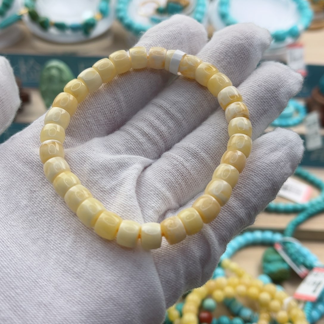 蜜蜡裸石未镶嵌尺寸7