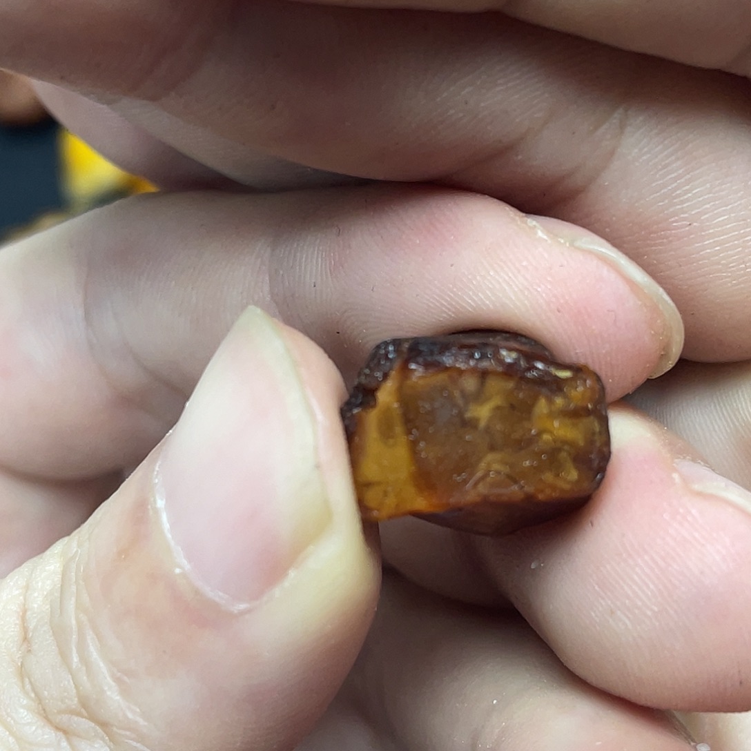 未镶嵌定制琥珀無***定制