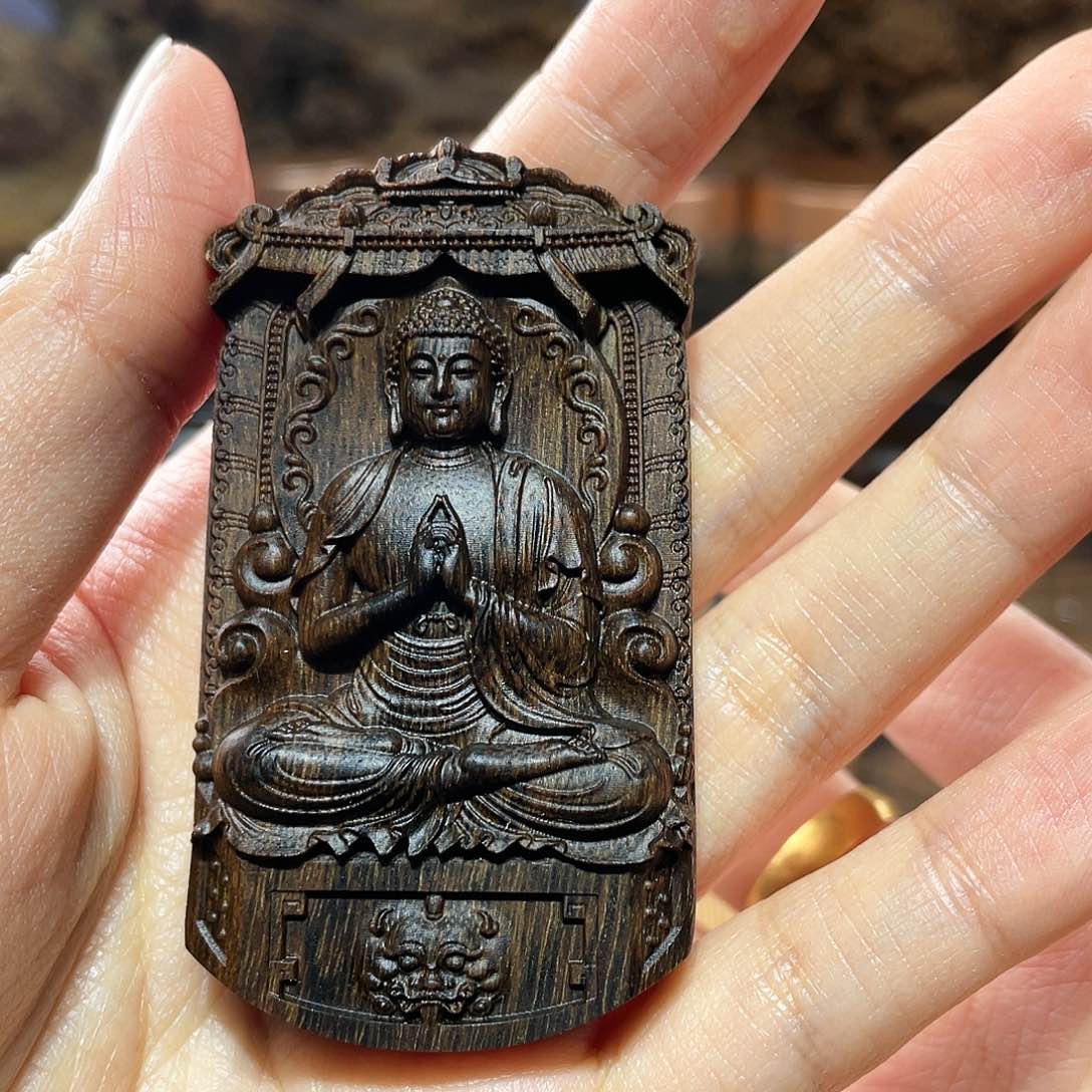 【闪购商品】沉香木吊坠走**尚越南富森红土沉香