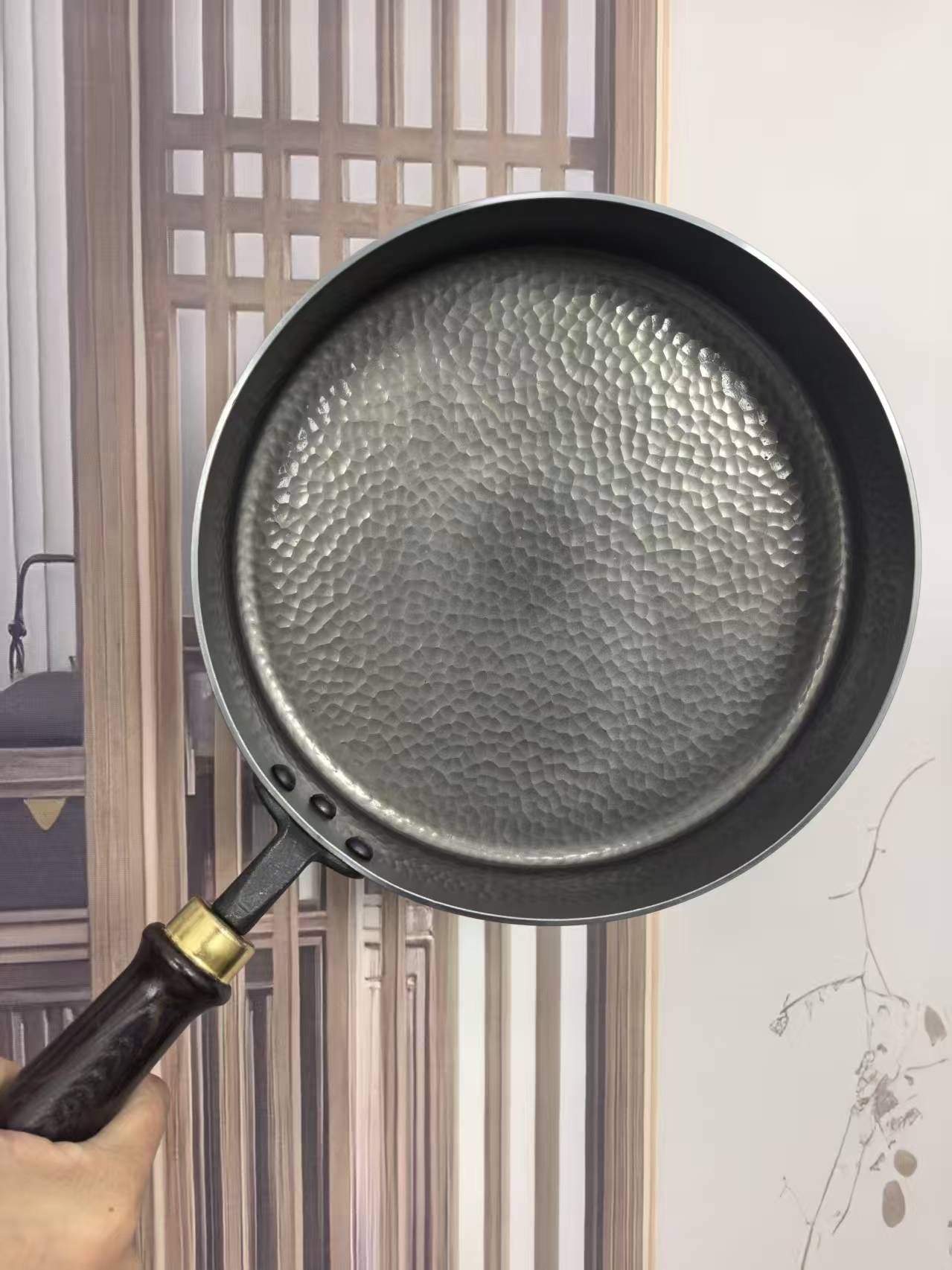 章丘手工热锻平底煎锅   加厚加深 烙饼煎包  无涂层