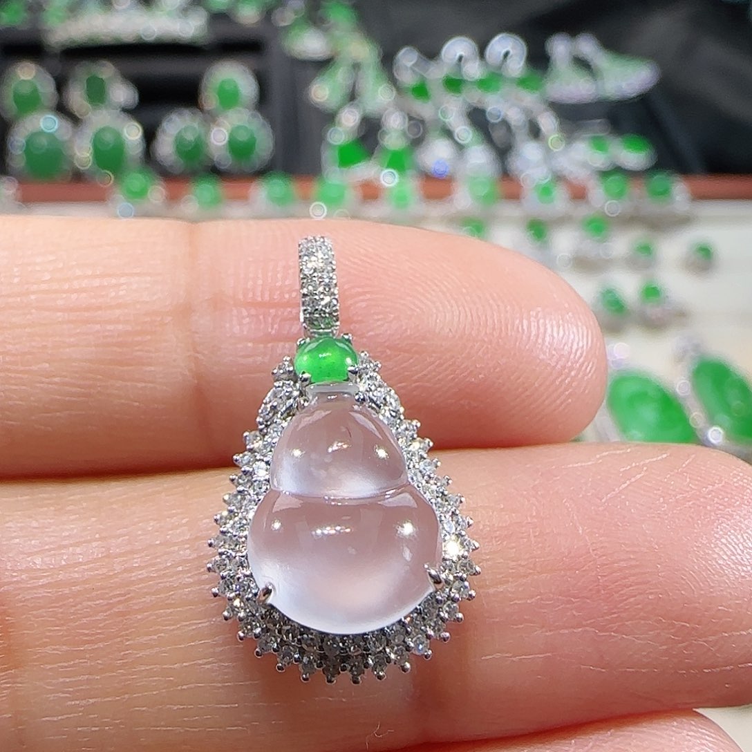 翡翠吊坠(不含链)18K金镶嵌