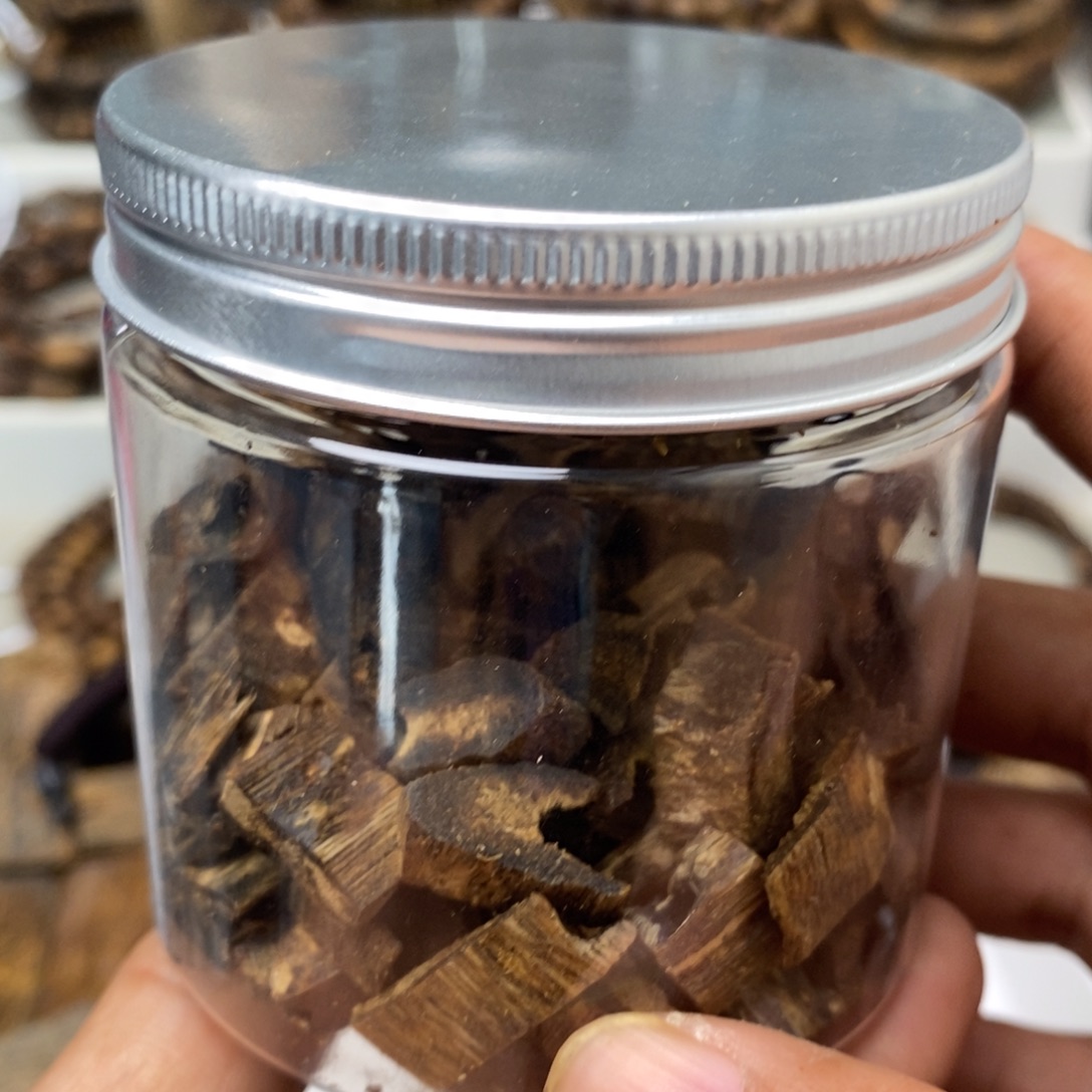 沉香沉香碎屑乌身源叶30克