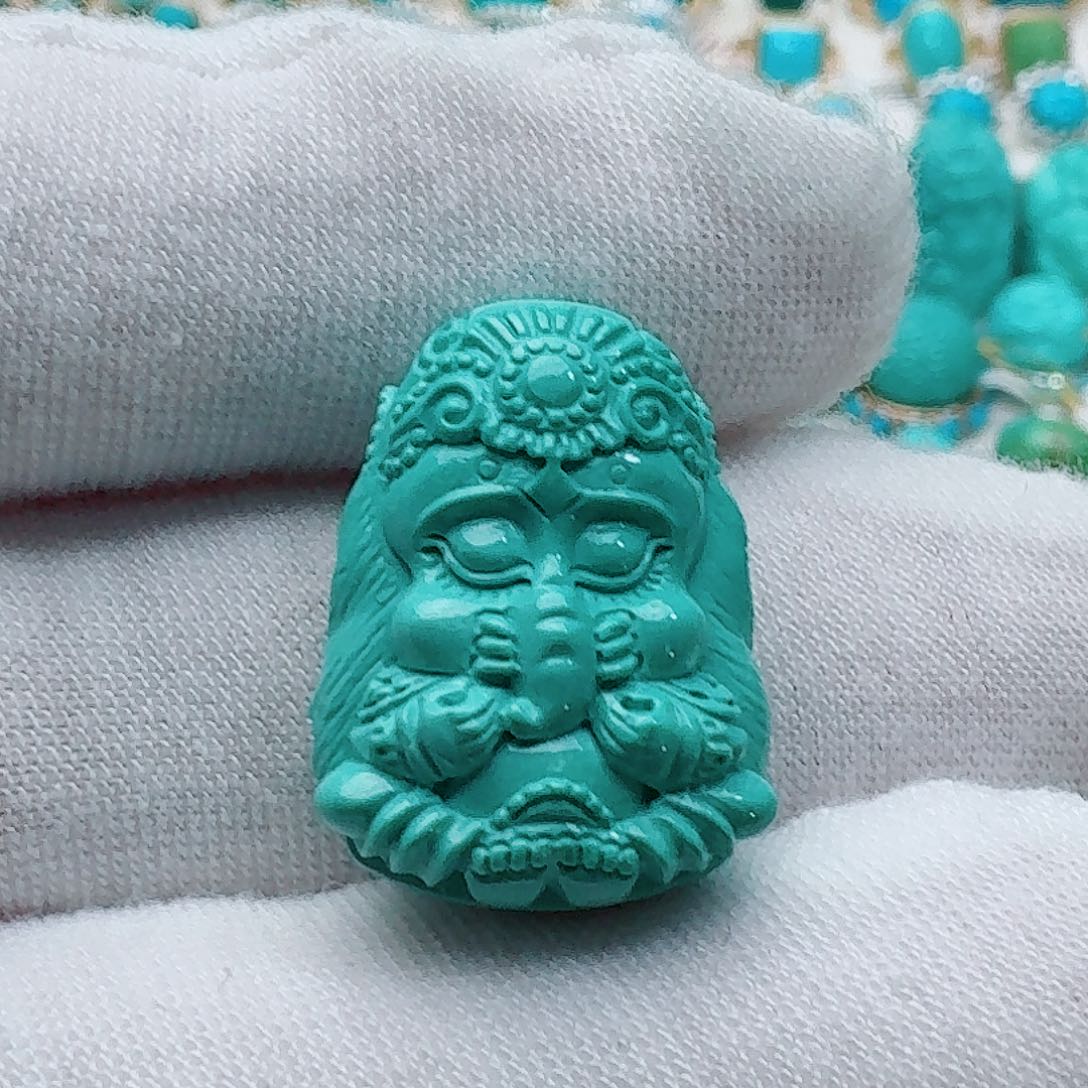 绿松石未镶嵌珠宝奇石精工象