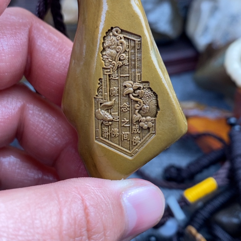 【闪购商品】原石雕刻手把件