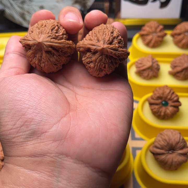 吊坠文玩核桃三角南疆石41