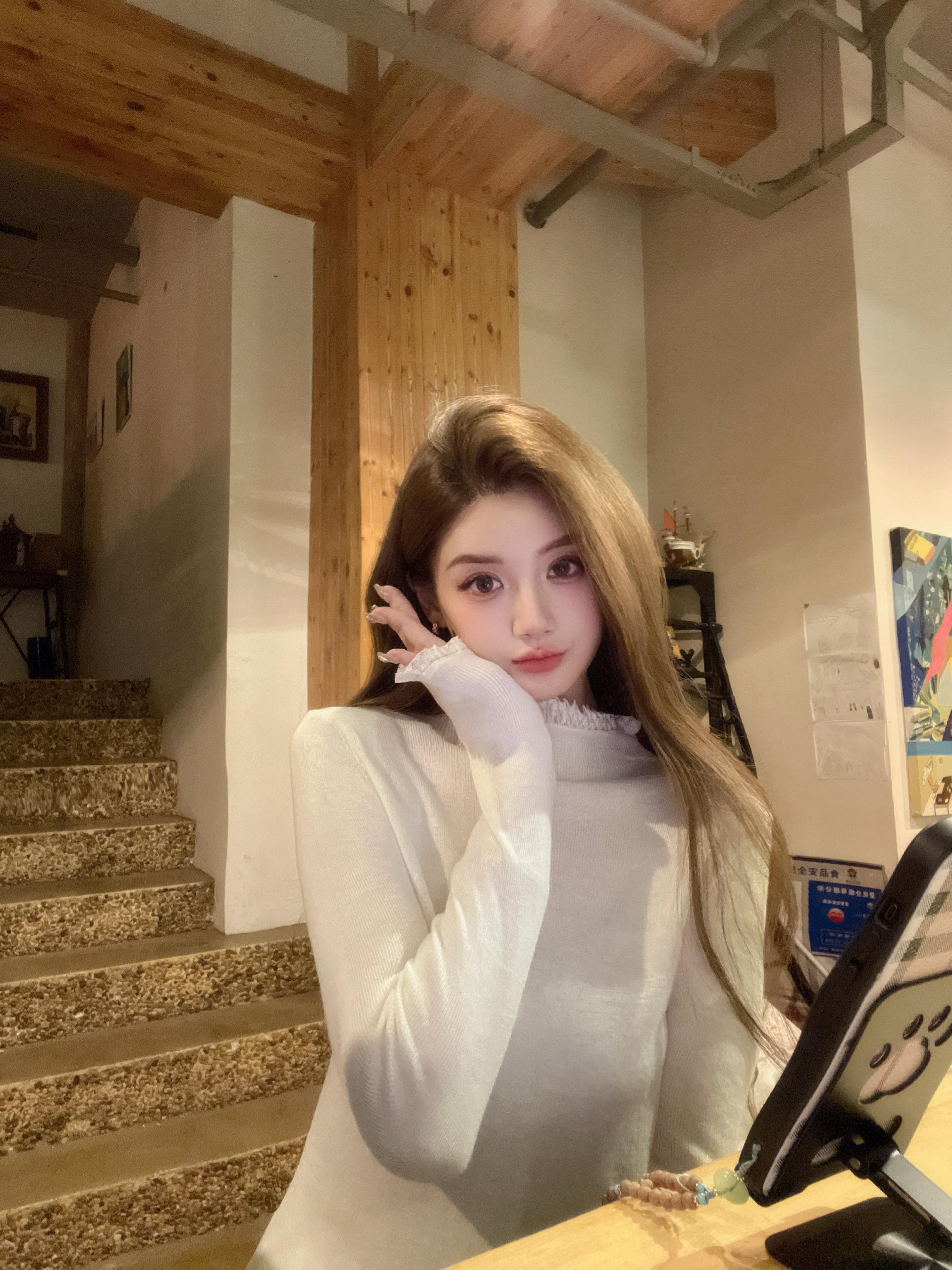 法式内搭气质蕾丝领打底衫 冬季绵羊毛